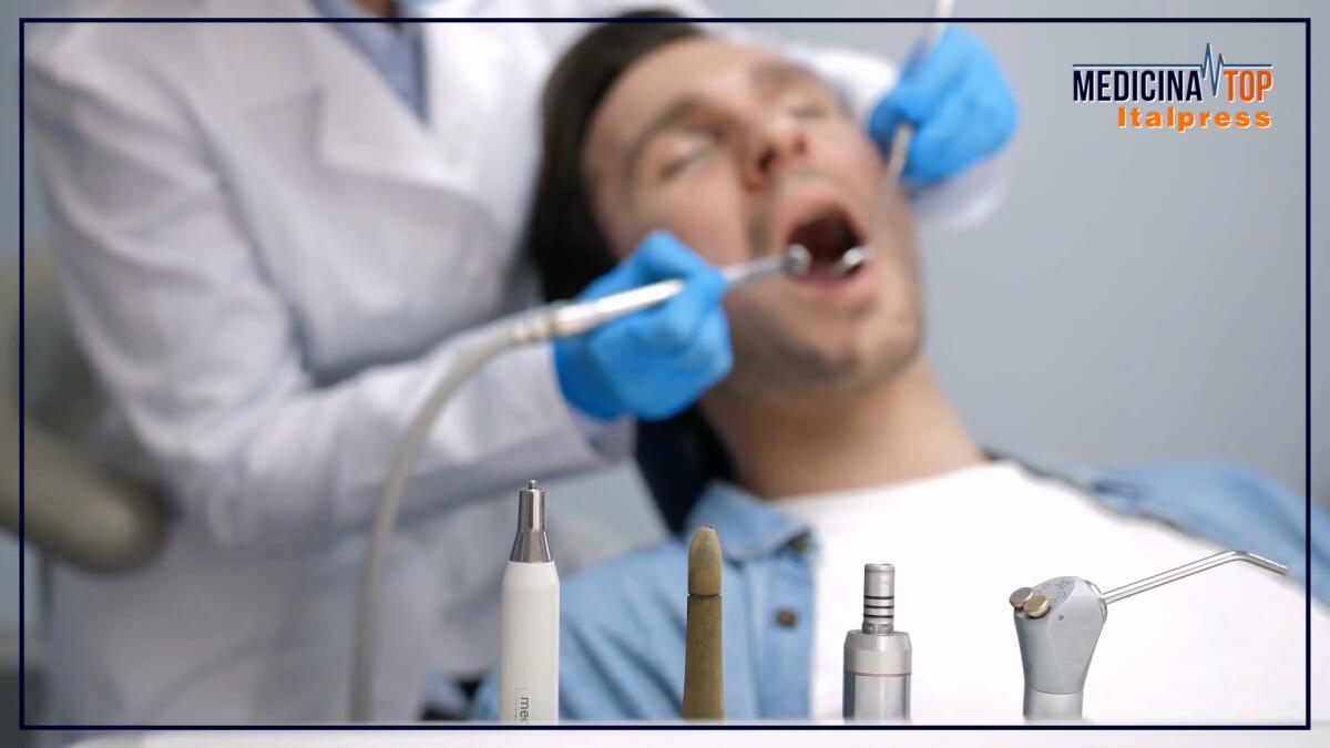 Paradontologia, una corretta igiene orale per preservare la salute dei denti - 