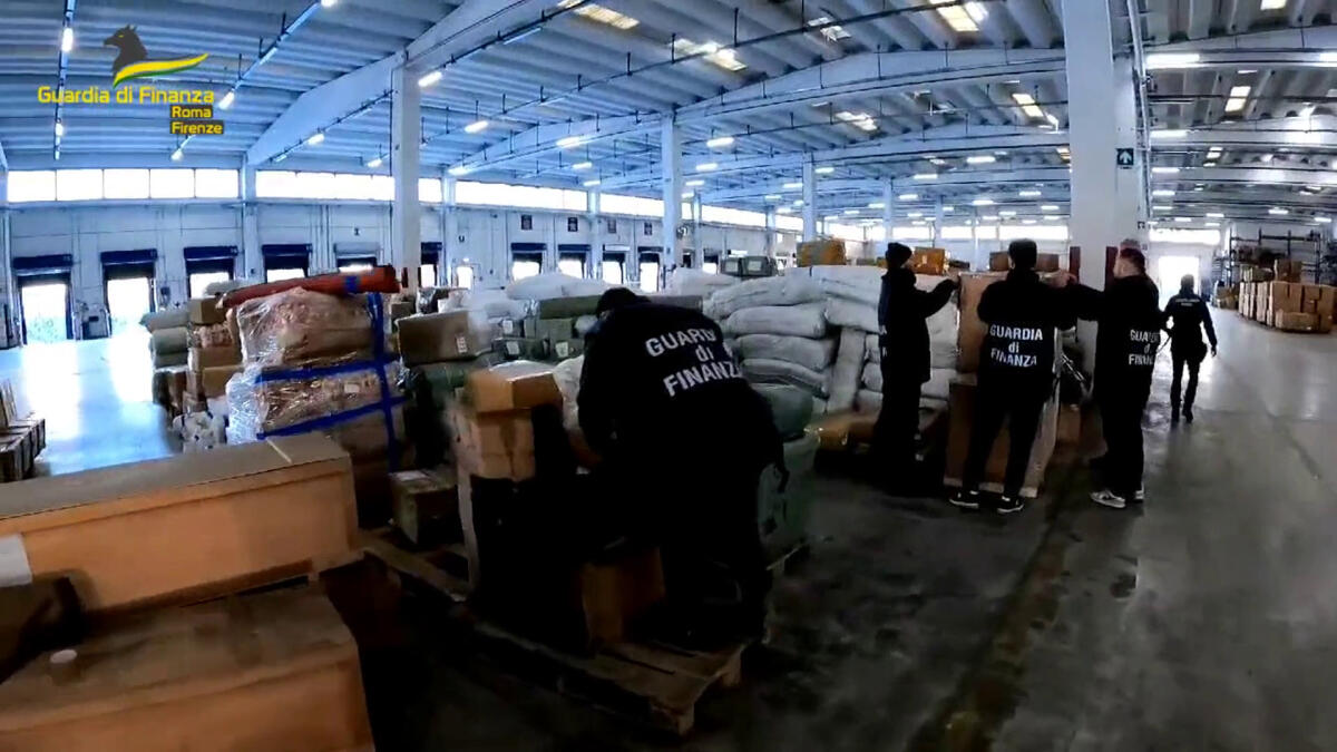 Frode fiscale nell'importazione prodotti da Cina, sequestro per 71 mln - 
