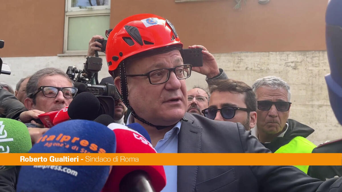 Gualtieri sul crollo a Monteverde "Causa fuga di gas, nessuna vittima" - 