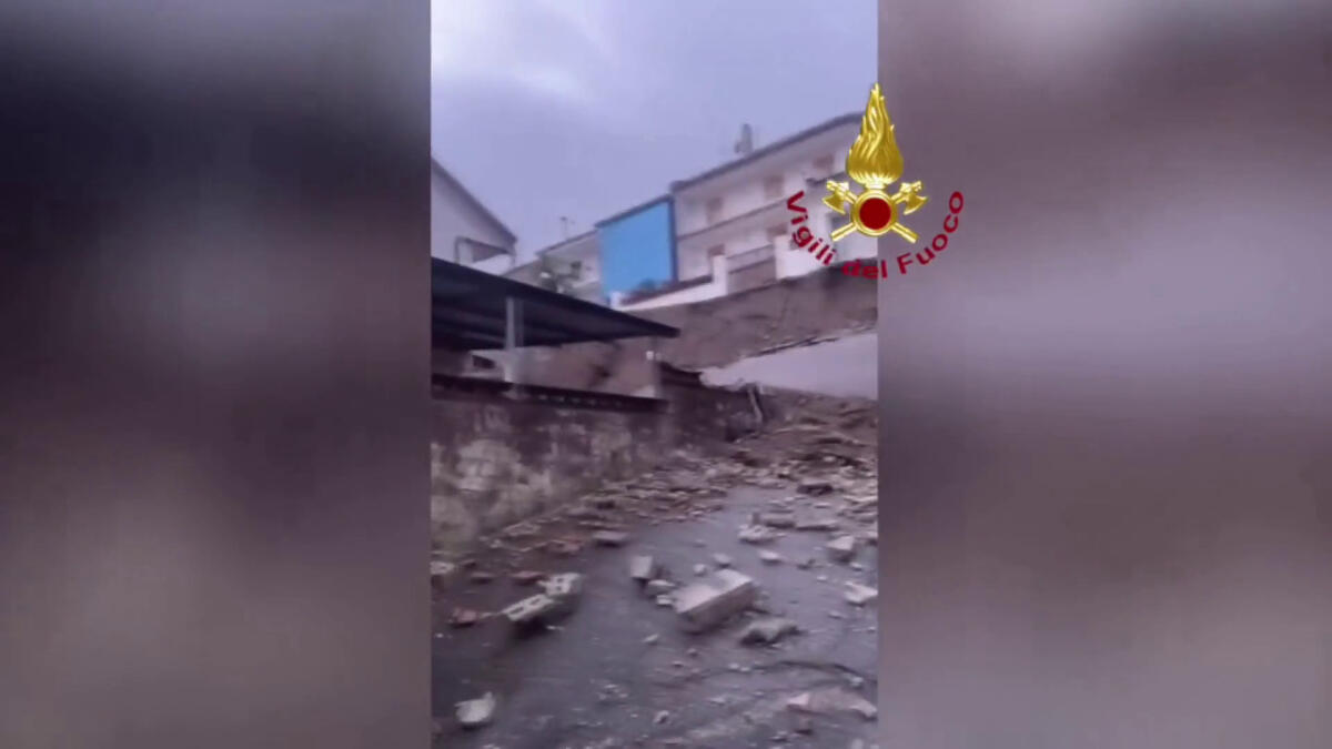 Maltempo nel messinese, 14 famiglie evacuate per una frana -