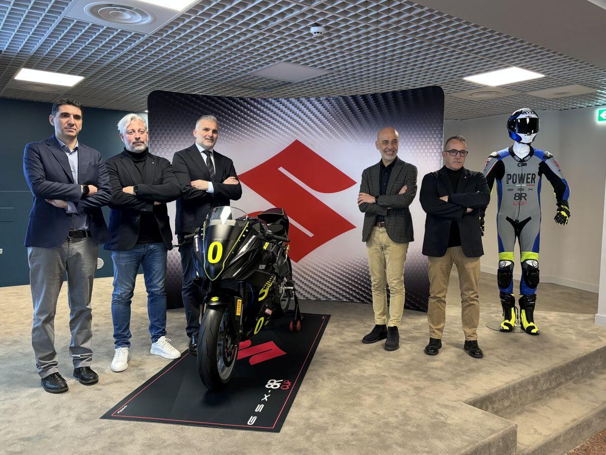 Suzuki, tutto pronto per il Trofeo GSX-8R con ben 32 piloti - 