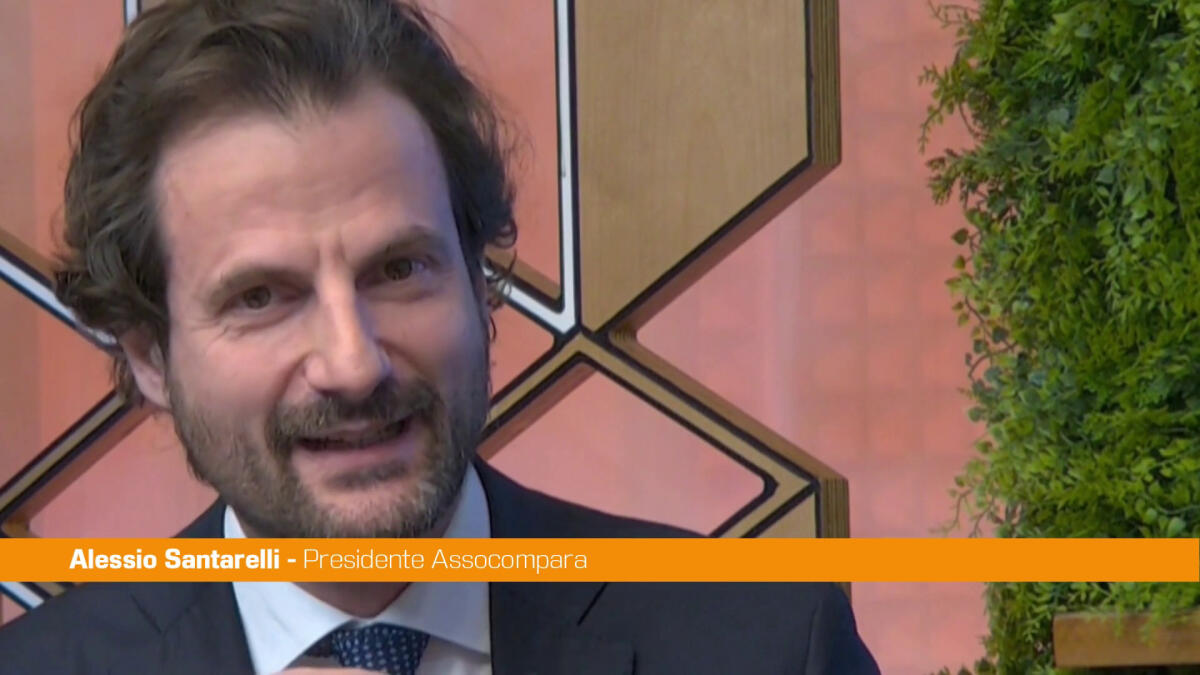 Bollette, Santarelli “Più trasparenza per difendere i consumatori" - 