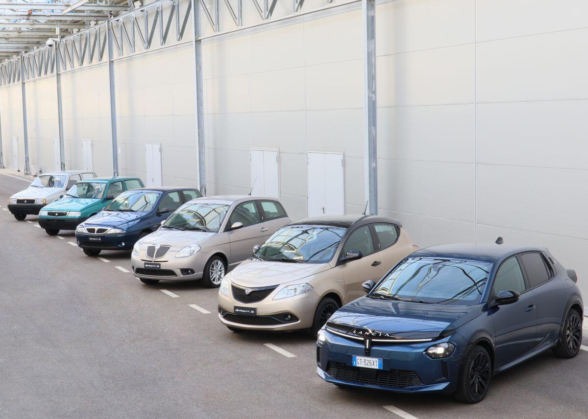 Lancia Ypsilon spegne 40 candeline - 