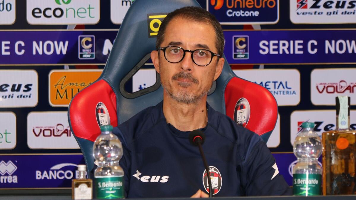#CrotoneCerignola - Mister Longo: «Una gara che ci darà consapevolezza della nostra forza» - 