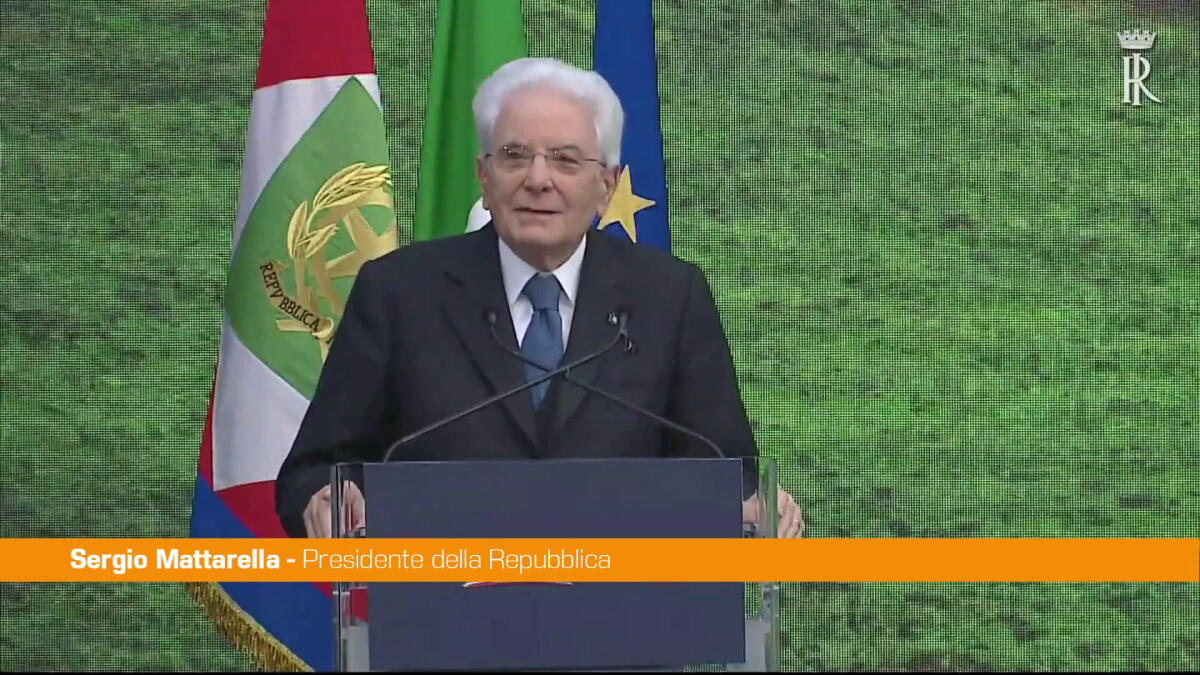 Mattarella "Italiani lieti per il ritorno del Papa in Vaticano" - 