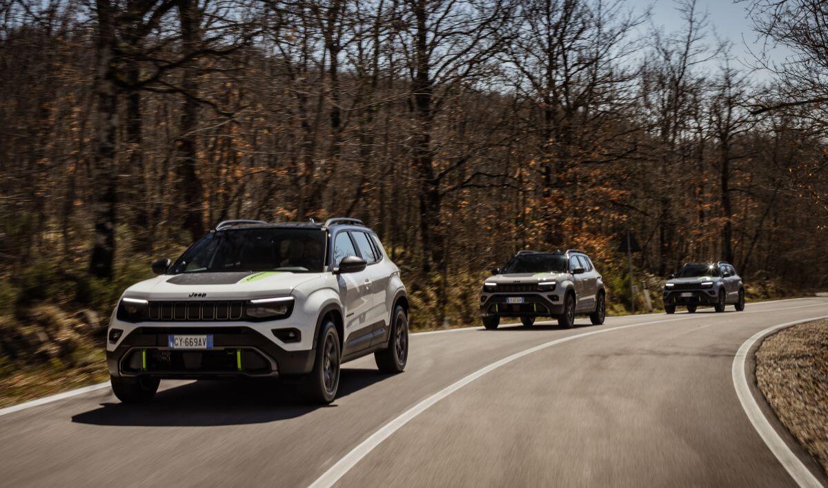 Debutto su strada e in fuoristrada per Jeep Avenger 4xe - 