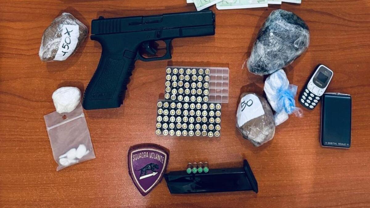 Cosenza - Trovato con 200 gr di Cocaina e più di due mila euro, arrestato per spaccio - 