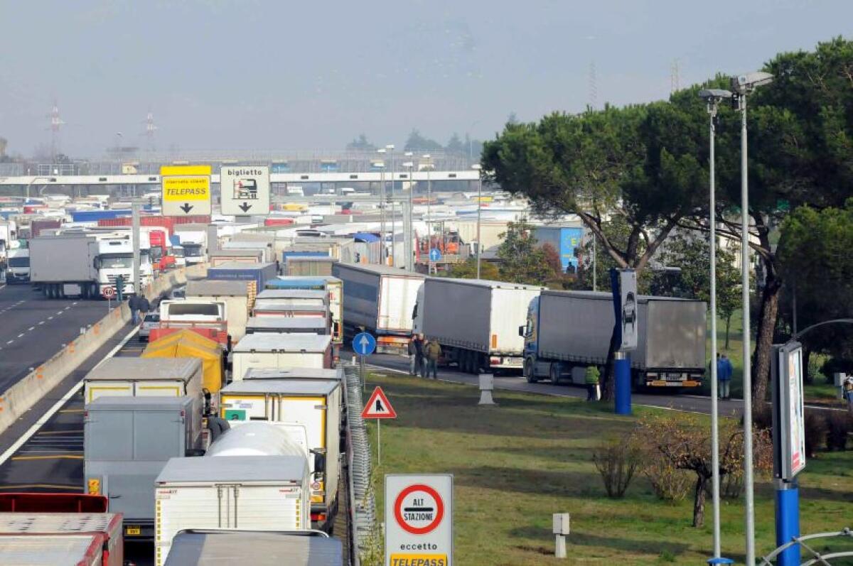 A febbraio immatricolazioni veicoli industriali +1,8% - 