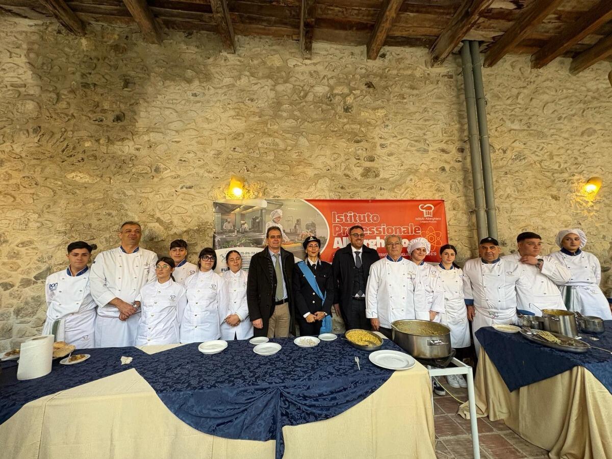 Corigliano-Rossano - Gli studenti del Majorana protagonisti alla festa della Polizia Penitenziaria - 