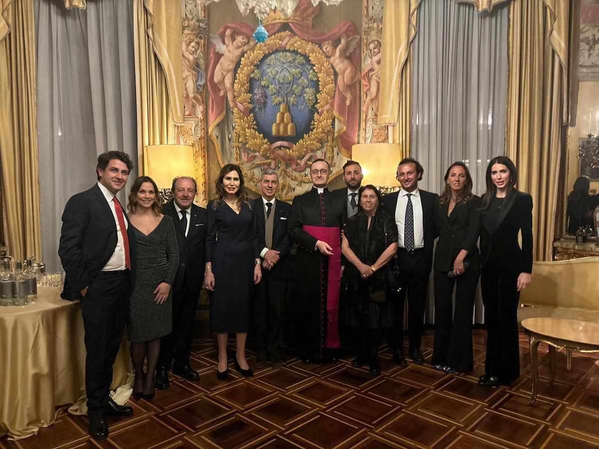 (Foto) La Delegeazione crotonese dell'Accademia Italiana della Cucina al Giubileo degli Accademici - 