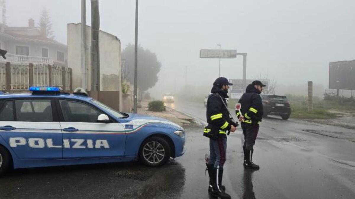 Crotone - La Polizia intensifica i controlli a Isola contro lo spaccio e per il controllo di pregiudicati - 