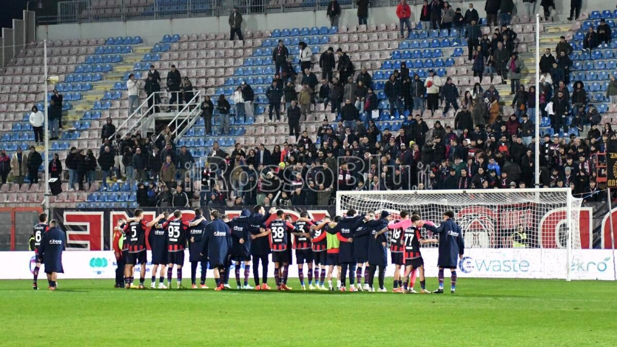 #CrotoneLatina 4-0 | Il Crotone cala il poker con la firma dei tre tenori - 