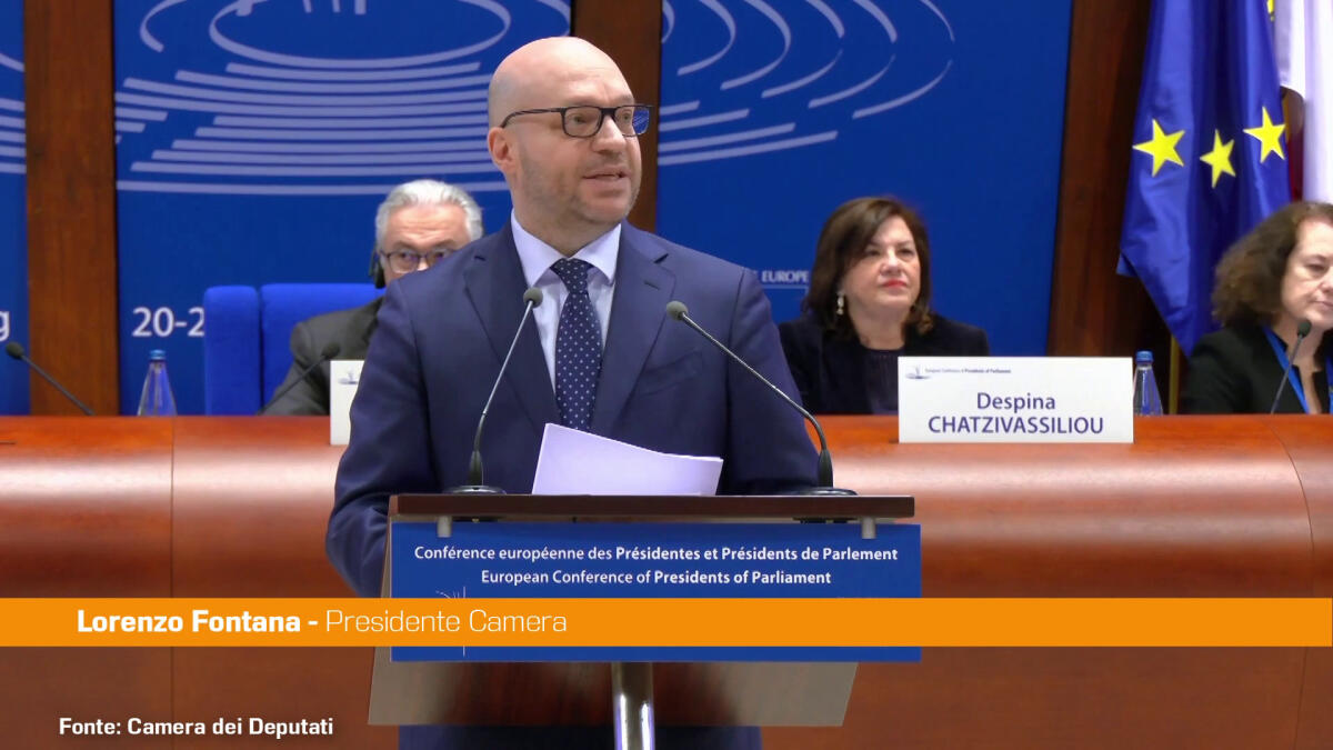 Fontana "In aumento la violenza contro i politici" -