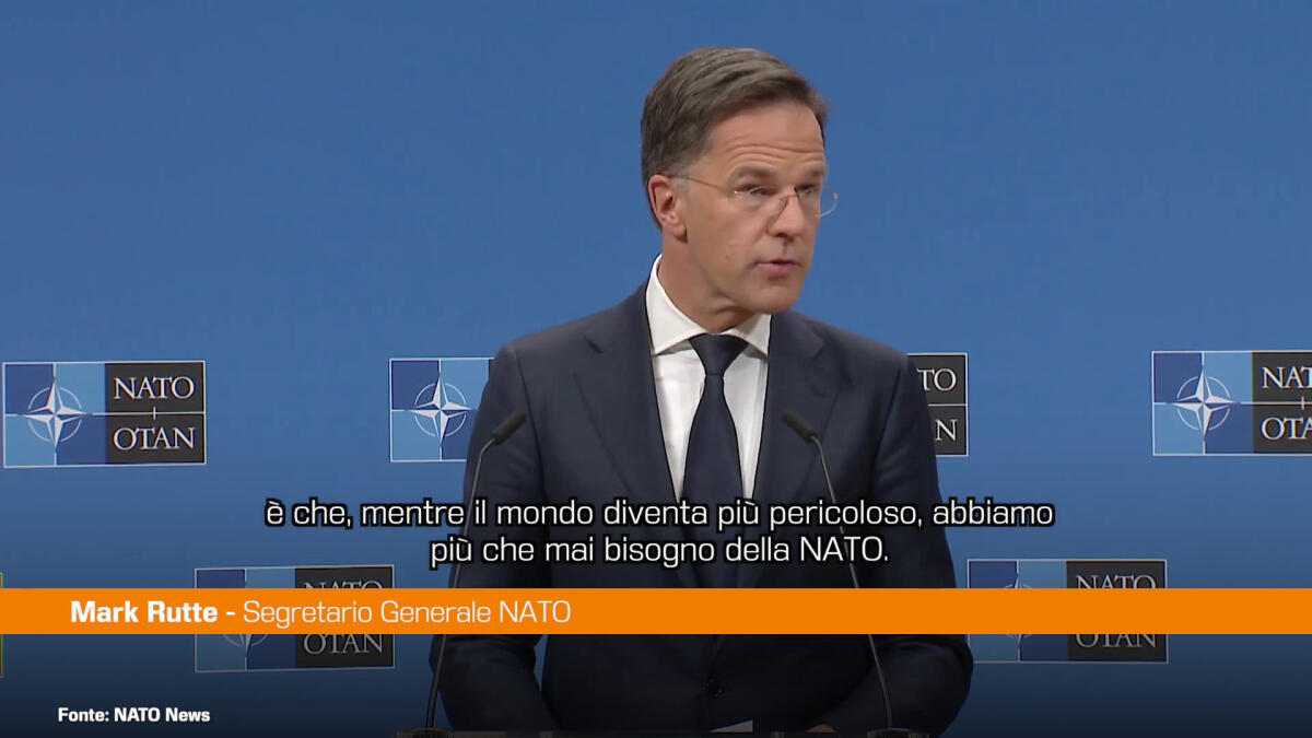 Difesa, Rutte "Abbiamo più che mai bisogno della Nato" -