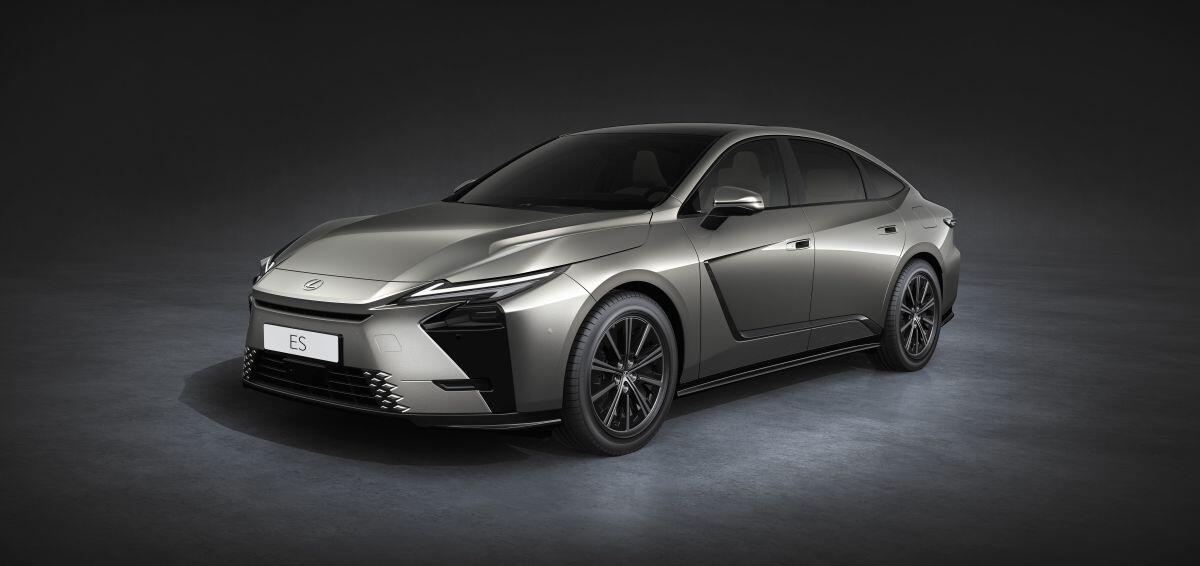 Lexus presenta a Shanghai la nuova ES -