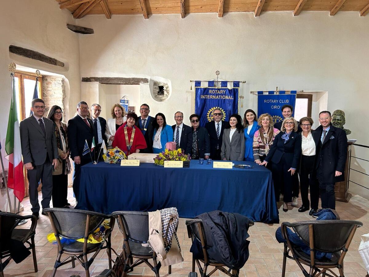 Cirò - Il Rotary Club accoglie la Governatrice Porcino: una giornata di cultura, impegno e nuovi inizi - 