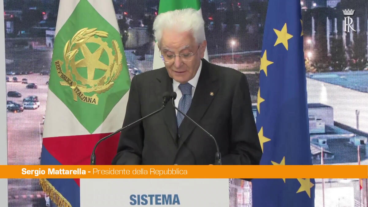 Mattarella "Equità nei salari per i migranti, contrastare caporalato" - 