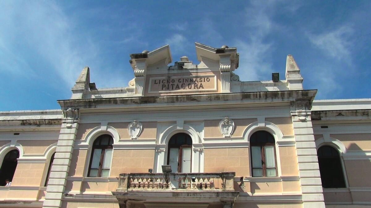 Crotone, seminari di Pedagogia dell’Antimafia al Liceo “Pitagora”: ospite ill Procuratore Domenico Guarascio - 