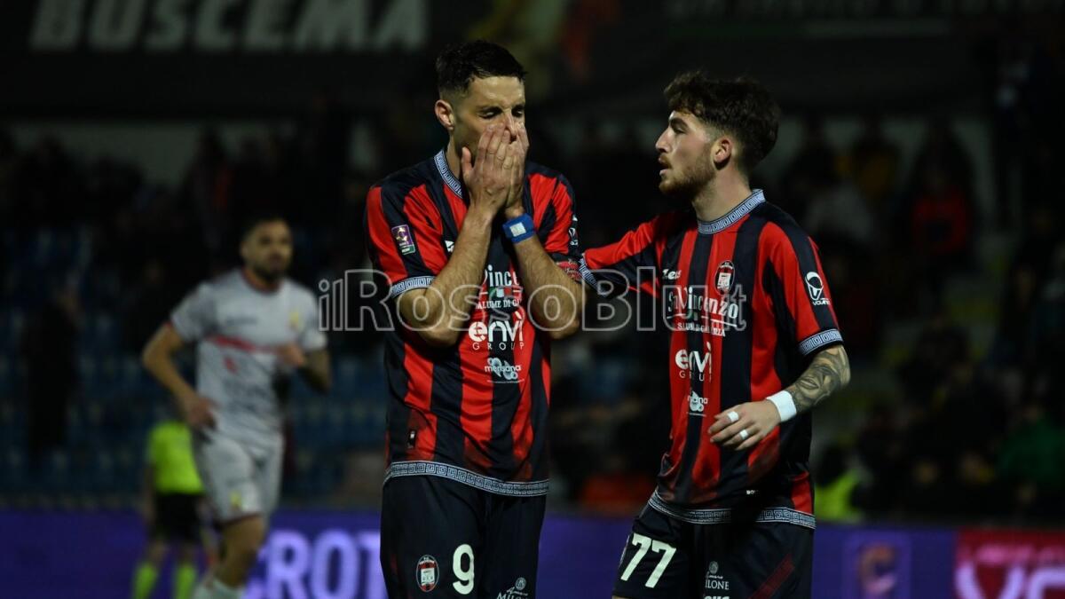 #JuventusNgCrotone 4-1 | Giornata "nera" per gli squali: finisce con un poker bianconero - 
