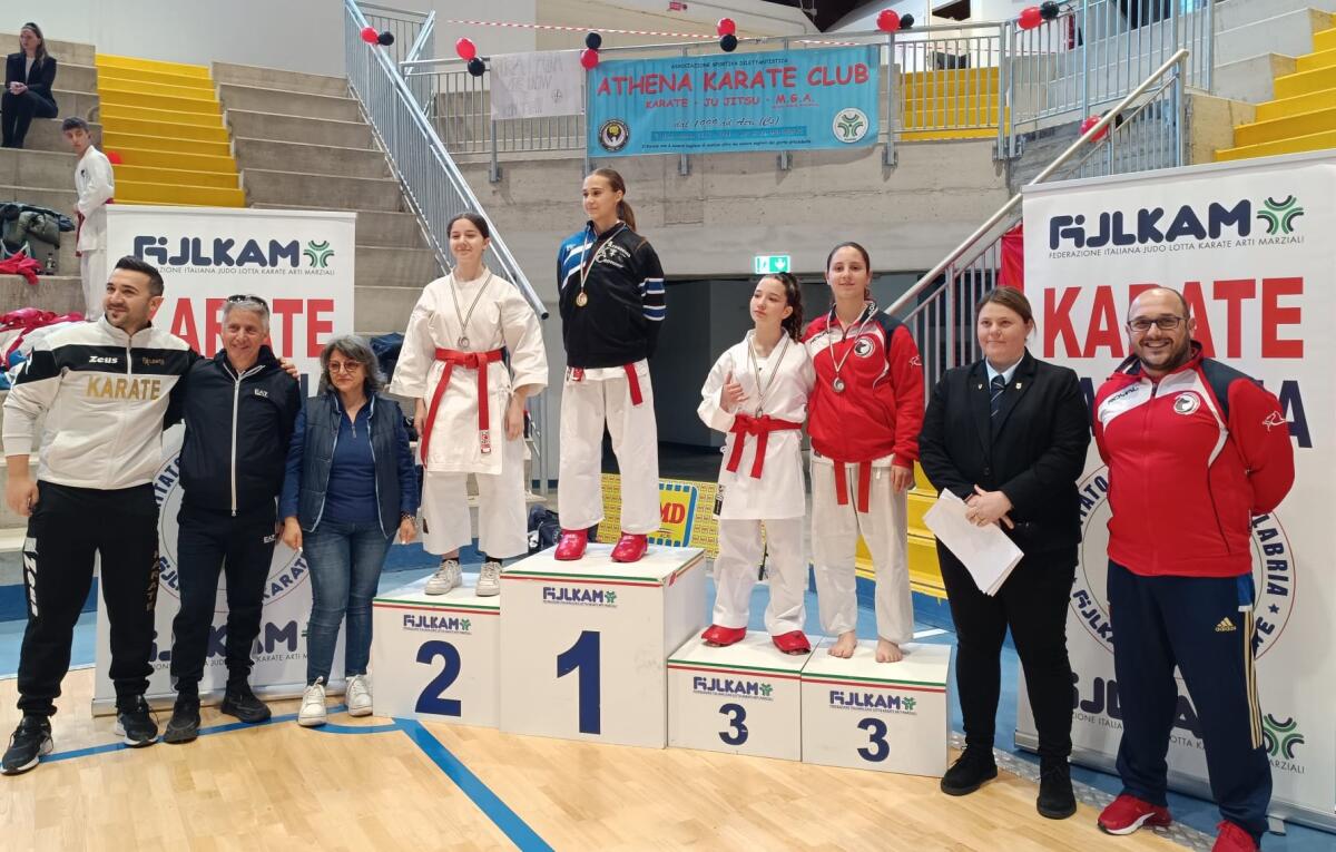 Karate - Cinque medaglie per l'AKC alle qualificazioni regionali del Campionato Italiano Cadetti - 