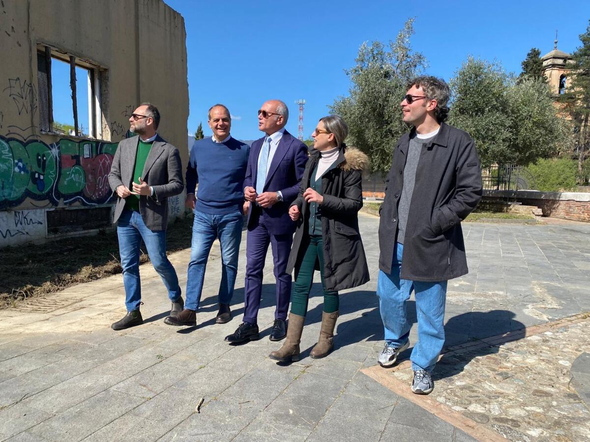 Cosenza - Al via i lavori per il recupero dell'ex Hotel Jolly - 