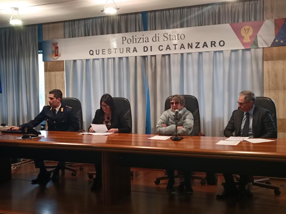 Violenza di genere, al via a Catanzaro il percorso formativo promosso  - 