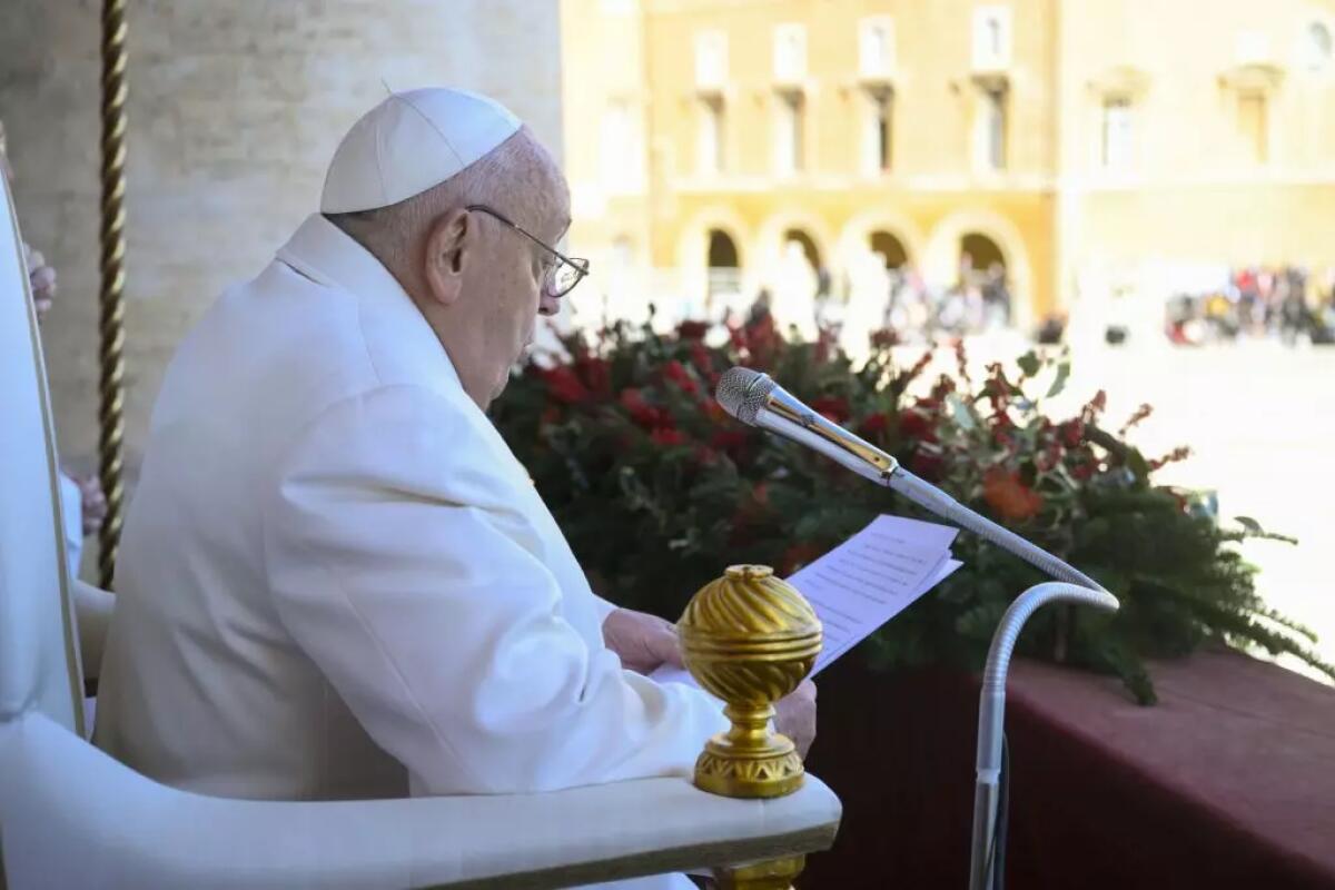 Papa Francesco: sabato 26 aprile i funerali. Presenti Trump, Zelensky e Macron, assente Putin - 