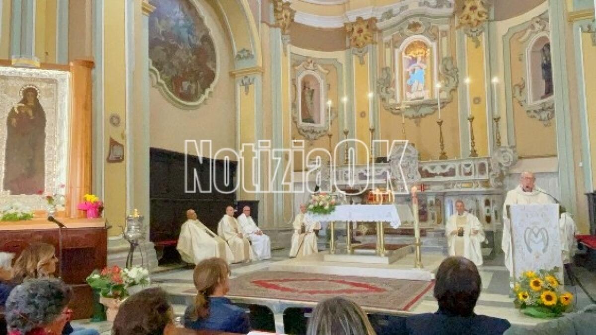 Crotone, il Mese Mariano all’Immacolata: protagoniste le parrocchie cittadine - 
