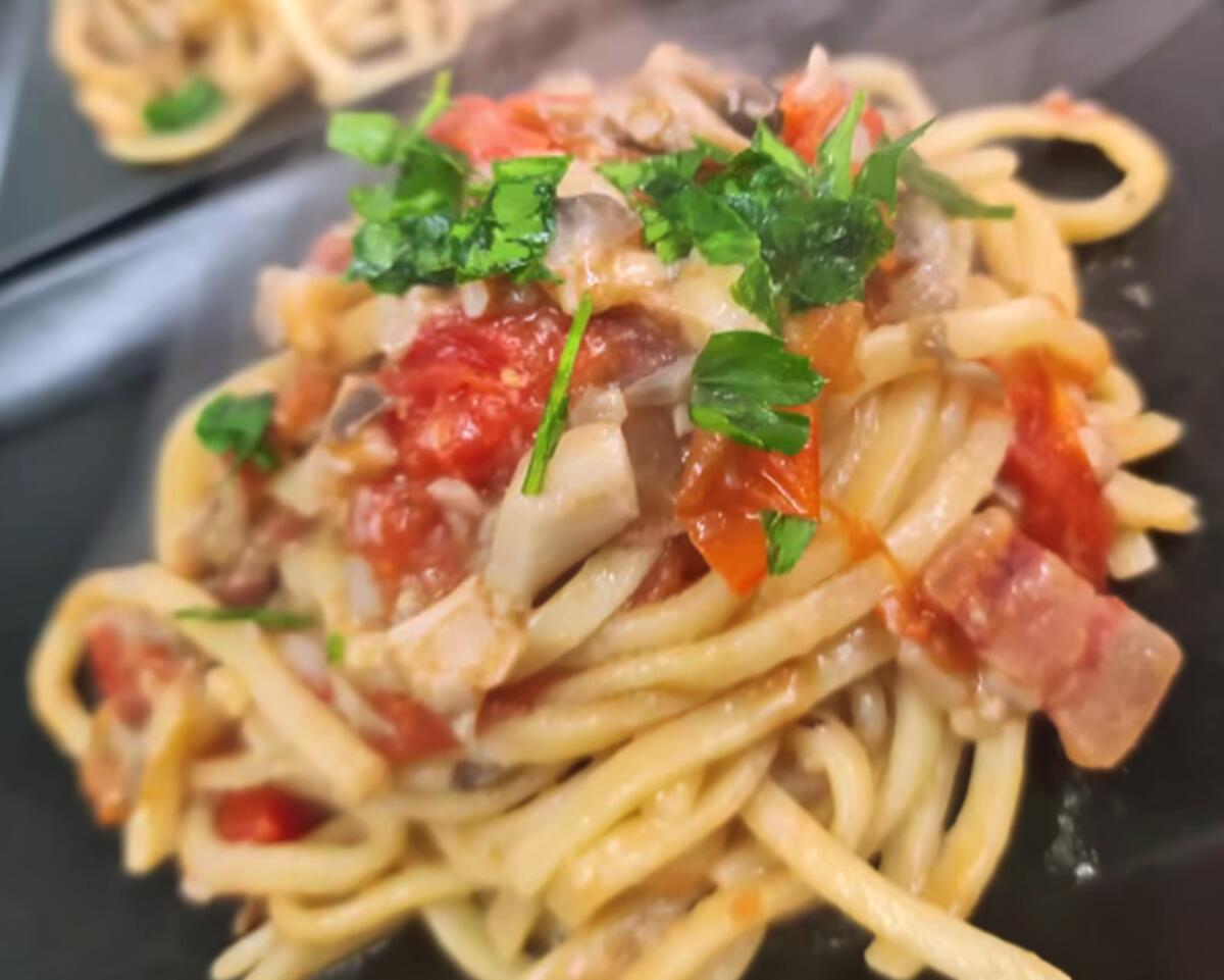 Le vie del gusto – Fantastici scialatielli con i marzuoli ed il guanciale croccante - 