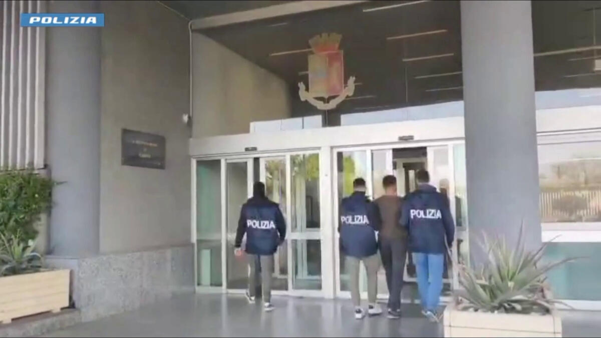Arrestati 3 pakistani per traffico di migranti verso l'Ue, le immagini - 