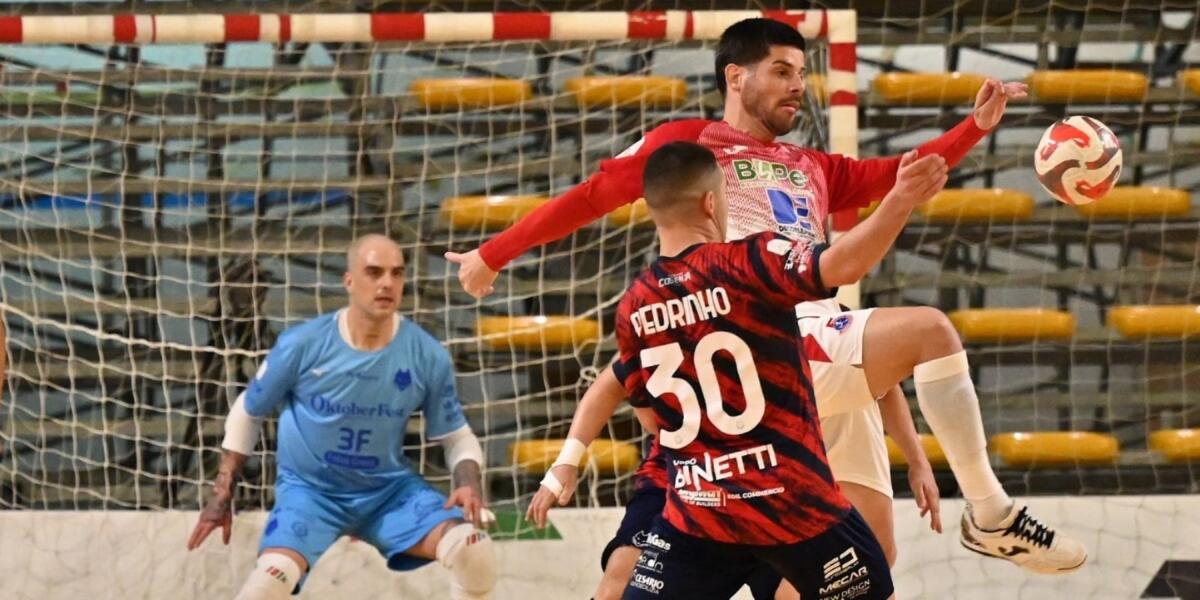 Calcio a 5 - la Pirossigeno Cosenza beffata dal Pesaro - 