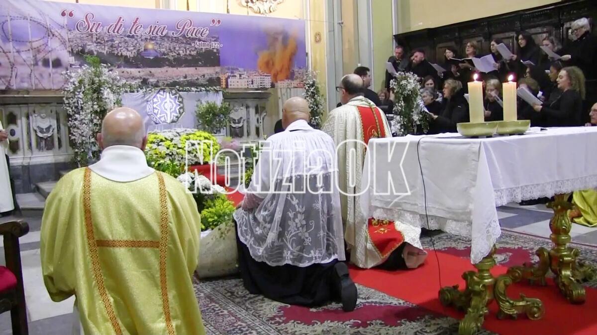 Oggi è giovedì santo, giorno dell'ultima cena - 