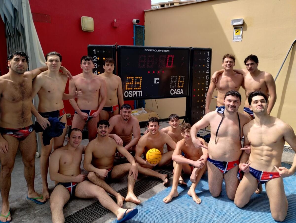 Pallanuoto - Straripante vittoria della Smile Cosenza maschile - 