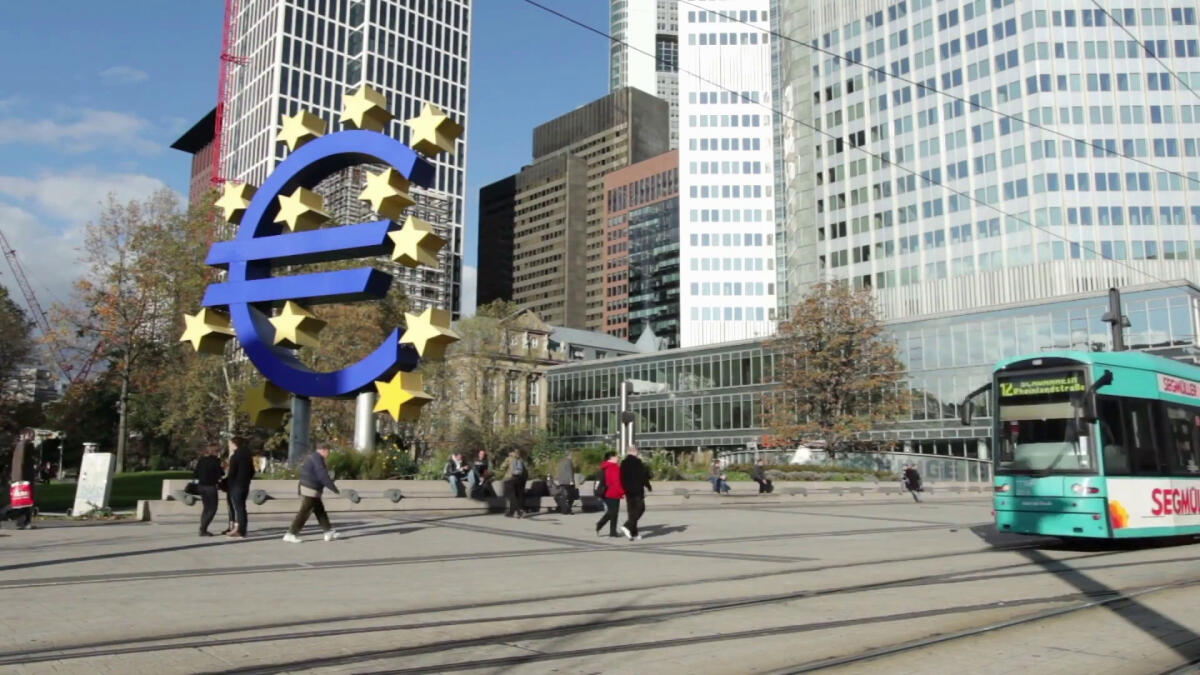 Bce, l’inflazione è in discesa ma l’economia frena - 