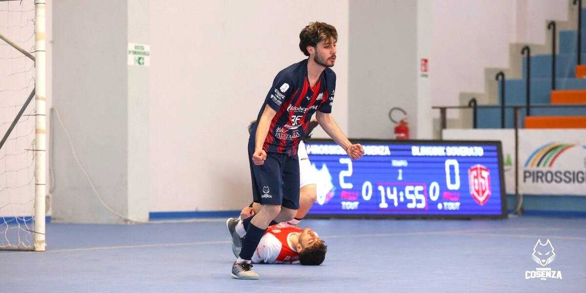 Calcio a 5 - Pirossigeno CosenzaPlayoff U19: vanno avanti i Lupacchiotti, sconfitta la Blingink 6-0 - 