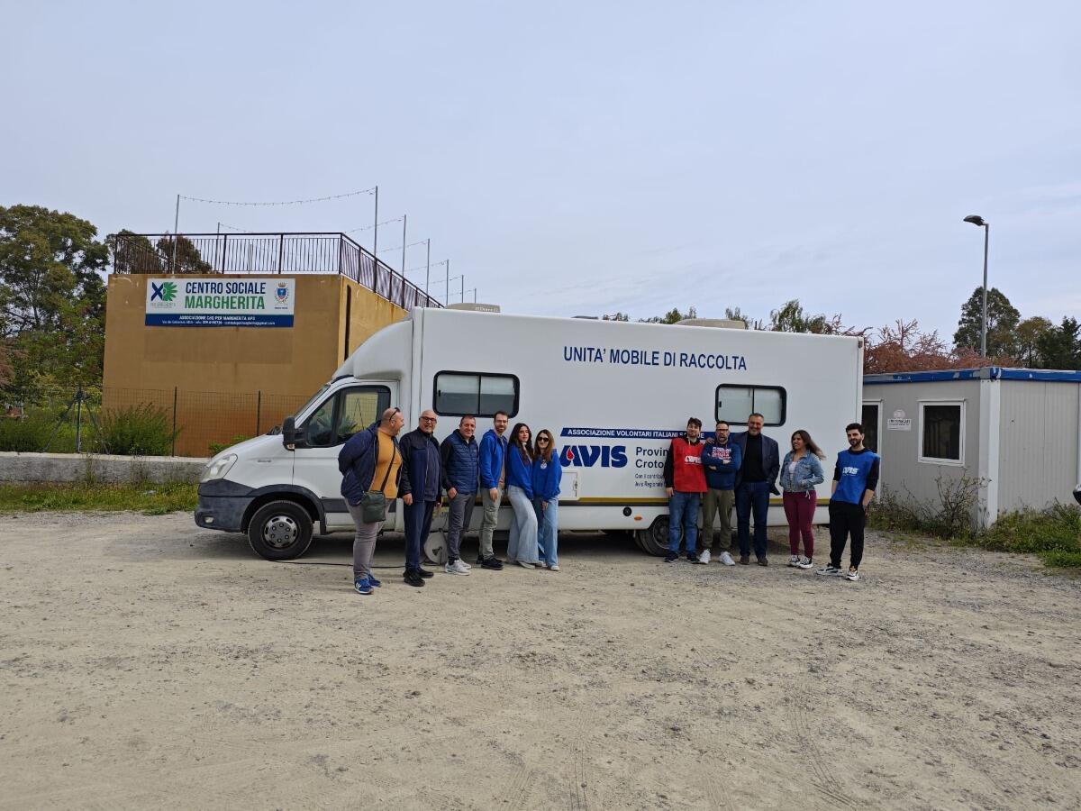 Crotone - L'impegno dell'Avis sul territorio, nelle scuole e nei quartieri - 