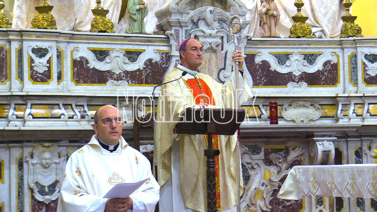 (VIDEO) Monsignor Parisi e Don Alessandro: un giubileo di misericordia nella Chiesa dell'Immacolata - 