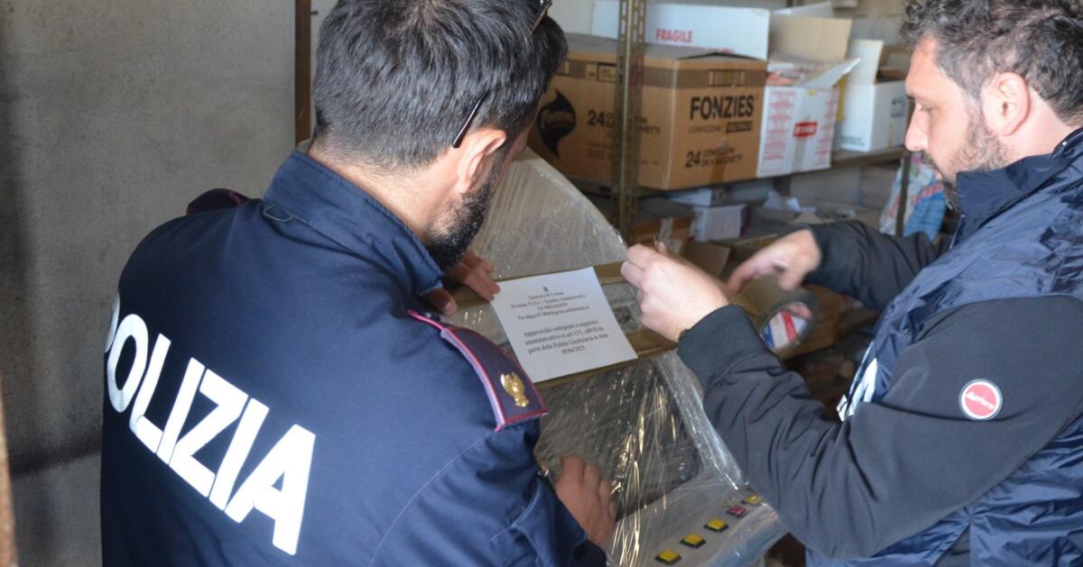 Controlli della Polizia di Stato a Cirò Marina: 20 mila euro di sanzione al titolare di un Bar - 