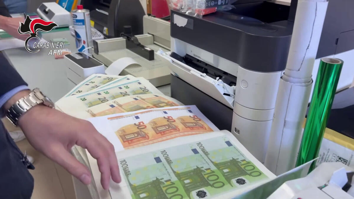 A Lecce smantellata stamperia che produceva banconote false -