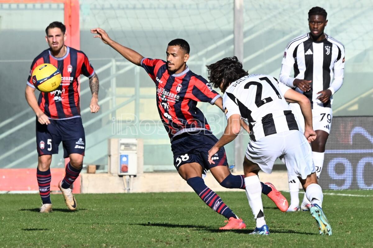 #JuventusNgCrotone | Sfida d’alta classifica per i bianconeri che puntano i playoff - 