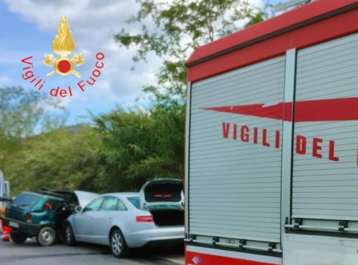 Grave incidente stradale: coinvolti due veicoli, registrata una vittima -