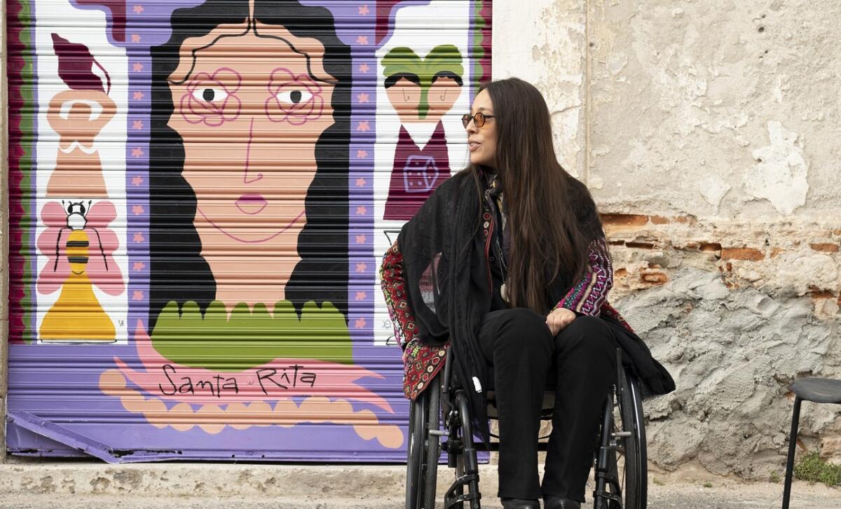 Cosenza - Cecilia Sammarco ridà forma ai simboli della devozione popolare - 