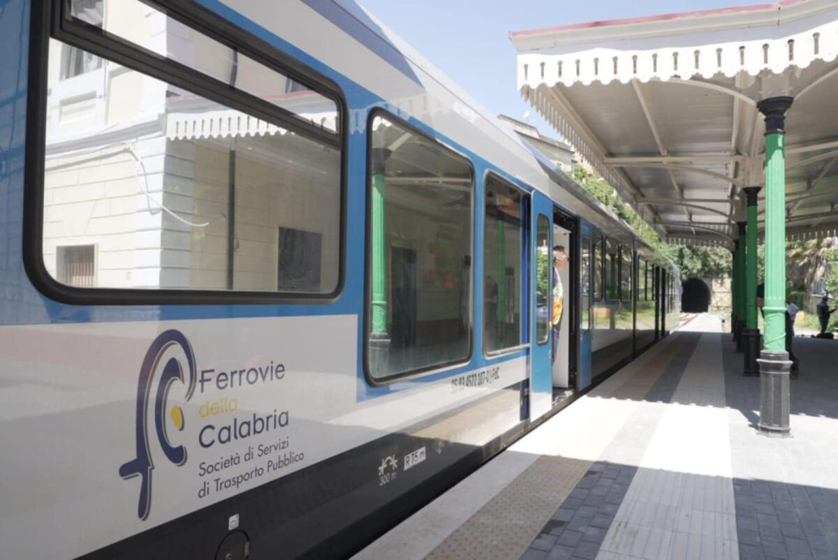 Primo viaggio di collaudo sulla Metropolitana Catanzaro, lavori ultimati entro fine anno - 