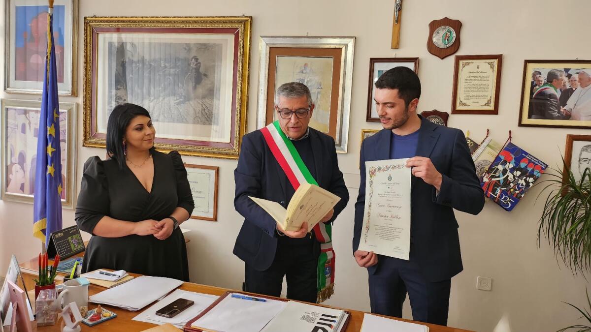 Cassano - Consegnata al Maestro Francesco Rodilosso la civica benemerenza - 