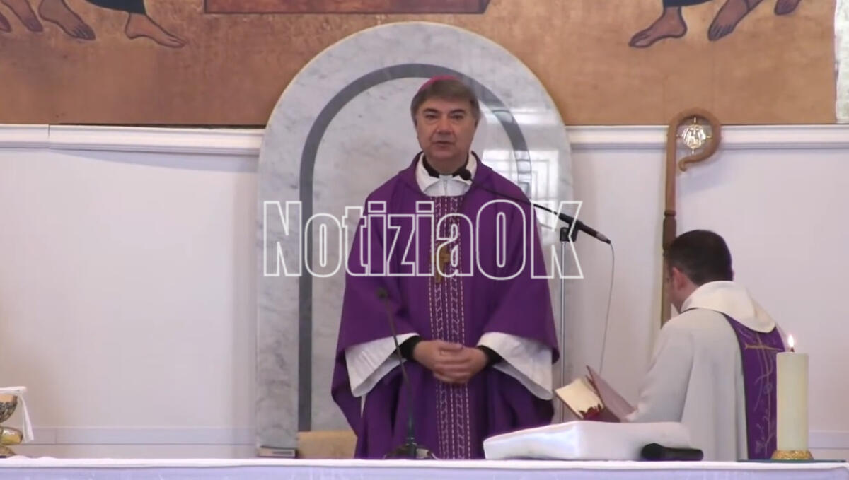 "La Chiesa come ospedale da campo": il commiato del cardinale calabrese don Mimmo Battaglia - 