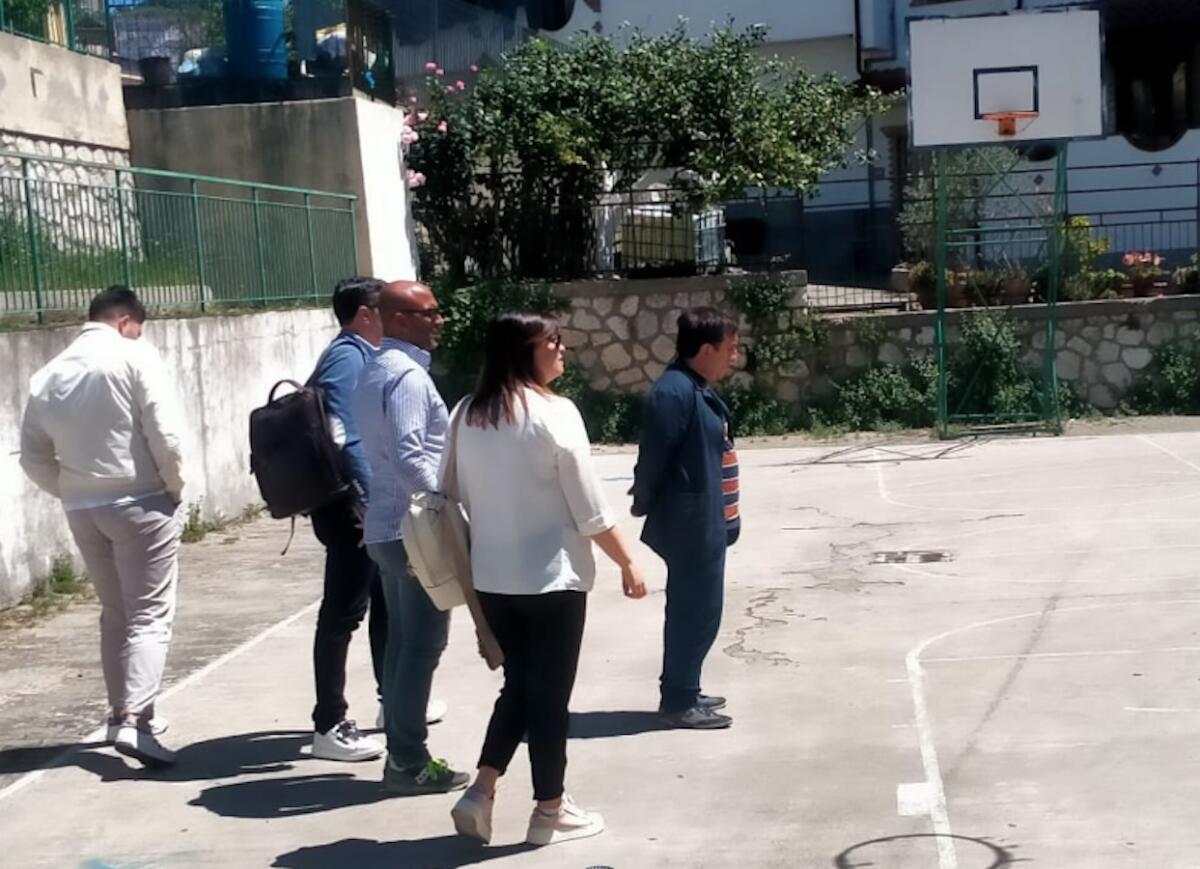 Simeri Crichi, avviati i lavori per la nuova mensa scolastica nel plesso di Via Cilea - 