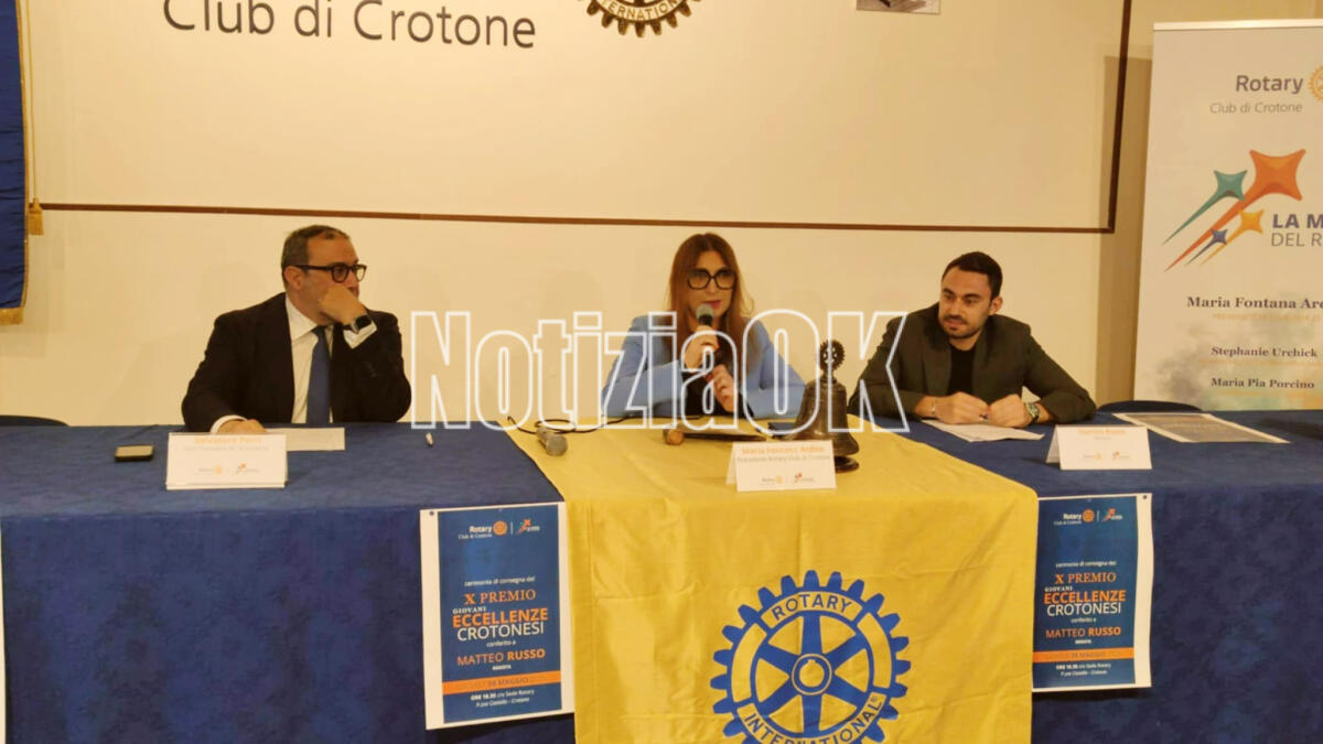 Il Rotary Club di Crotone celebra le eccellenze crotonesi: premiato il regista Matteo Russo - 