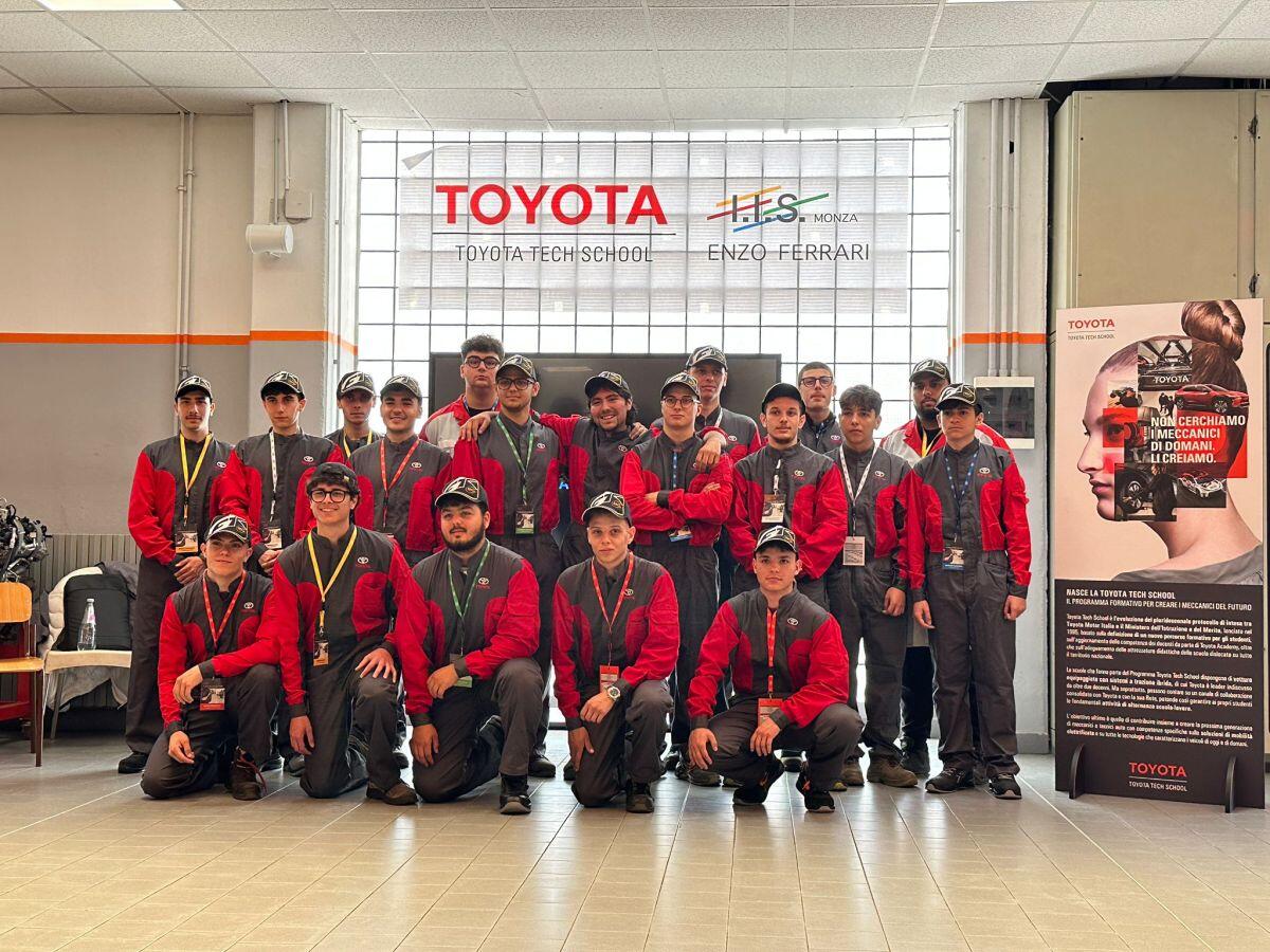 Toyota celebra i 30 anni del progetto formativo “Tech School” - 