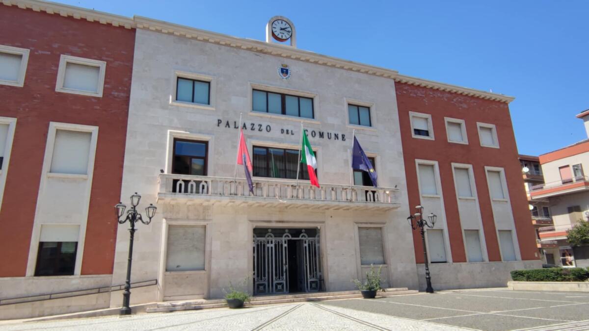 Comune di Crotone, al via la stabilizzazione per 10 ex tirocinanti - 