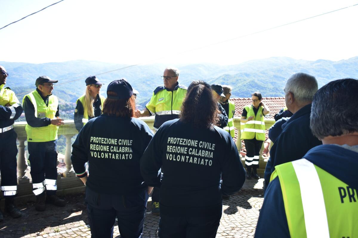 Martirano Lombardo, esercitazioni della Protezione Civile - 